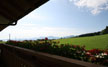 Ausblick vom Balkon der Ferienwohnung im Gstehaus Annemarie in Rimsting am Chiemsee